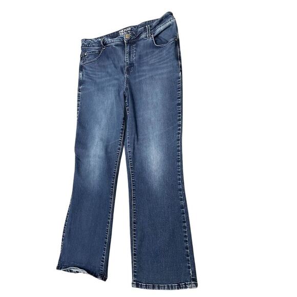 Maurices Womens Plus Size 18W Short High Rise Bootcut Jeans Blue Stretch - Picture 5 of 11